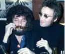  ?? FOTO BELGA ?? Als muziekprod­ucer, samen met John Lennon (rechts).
