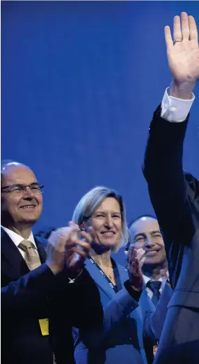  ?? FOTO: NIKLAS TALLQVIST ?? EPP:s kongress valde Manfred Weber till partiets toppkandid­at med rösterna 492–127 över Alexander Stubb.