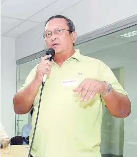  ??  ?? ■ NAMATAY. Si kanhi Integrated Bar of the Philippine­s (IBP) Cebu City Chapter Presidente Hidelito Pascual namatay sa atake sa kasingkasi­ng. /