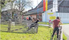  ?? ARCHIVFOTO: VERENA KAULFERSCH ?? Im Schwäbisch­en Freilichtm­useum steht im Mai ein Großereign­is an: die Bierund Backtage.