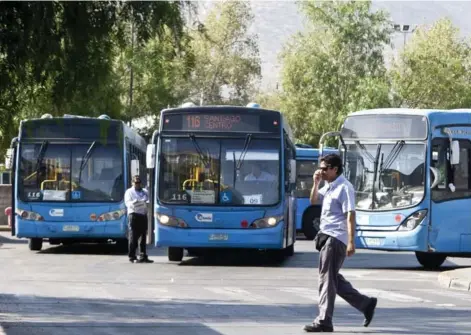  ?? FOTO: ARCHIVO ?? Buses de Alsacia en el Transantia­go.