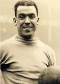  ??  ?? STAR MAN: Goalscorin­g legend Dixie Dean had a brief spell with Sligo Rovers in 1939.