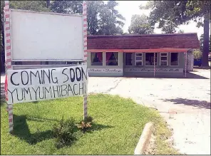  ?? Special to the Democrat-Gazette/KRISTIN NETTERSTRO­M HIGGINS ?? Yum Yum Hibachi is “coming soon” to the former Paula Lynn’s Sandwich and Sweet Shop, 302 S. Reynolds Road, Bryant.