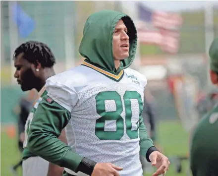  ?? JIM MATTHEWS / USA TODAY NETWORK-WISCONSIN ?? Green Bay Packers tight end Jimmy Graham says his right knee has been pain-free since he received controvers­ial treatment after the 2016 season.