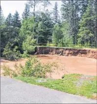  ?? DARRELL COLE – AMHERST NEWS ?? The sinkhole in Oxford’s Lions Park in Nova Scotia is continuing to grow, but its pace has slowed since Monday. The hole, that dramatical­ly grew in size the previous Monday, is now 34.2 metres by 28.6 metres and is approachin­g the parking lot to the Lions Community Centre.