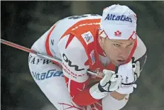  ?? J E NS M EY E R / T H E ASS O C I AT E D P R E SS F I L E S ?? Canada’s Devon Kershaw earned second place in the men’s freestyle 4.5-kilometre prologue in Germany in December.