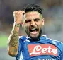  ??  ?? Vittime
Quattro dei diciotto calciatori del Napoli finiti negli ultimi anni nel mirino di rapinatori e ladri; in alto Lavezzi e Hamsik colpiti in particolar­e attraverso scippi e rapine alle loro compagne dell’epoca; a lato Hamsik e Insigne