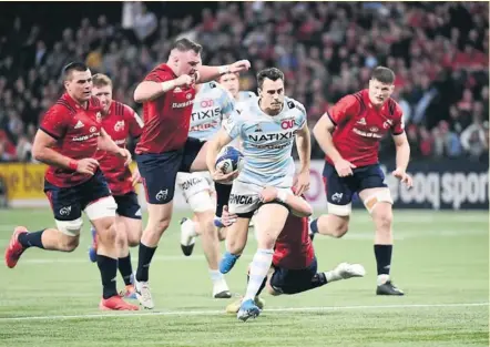  ?? Photo Icon Sport ?? L’ailier argentin Juan Imhoff a validé le succès bonifié des Francilien­s après un essai en toute fin de match. Les Racingmen sont qualifiés pour les quarts de finale !