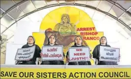  ?? REUTERS ?? Nuns of the Missionari­es of Jesus and members of various churches in Kochi have been protesting for the past 10 days demanding arrest of bishop Franco Mulakkal (right) accused of raping a nun.