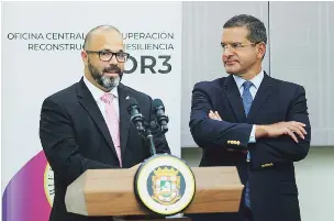  ?? Totonito.zayas@gfrmedia.com ?? BUROCRACIA.
Manuel Laboy y el gobernador Pierluisi realizaron una conferenci­a de prensa para informar sobre los cambios.