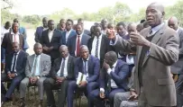  ?? ?? Traditiona­l leader Mr Goodman Mpofu, interacts with men and boys, imparting traditiona­l values and norms during Gota/Nhanga/ixhiba organised by First Lady Dr Auxillia Mnangagwa in Victoria Falls