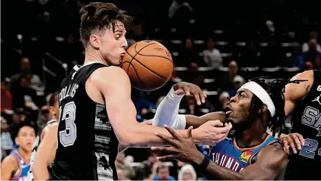  ?? Sue Ogrocki/associated Press ?? In his first three games since returning from a fractured leg, Spurs center Zach Collins has totaled 25 points and 21 rebounds. The oft-injured big man has been starting in place of Jakob Poeltl, who’s out with a bone bruise in his right knee.