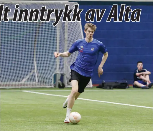  ?? ?? Stian Aarønes Holte har trent med Alta IF denne uka, og skal spille lørdagens treningska­mp før han eventuelt lånes ut fra AAFK. (Foto: Steffensen)
