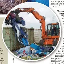  ?? FOTO'S KIONI PAPADOPOU
LOS, PATRICK DE ROO ?? Terwijl de bulldozers de achtergela­ten rotzooi opruimen, gingen Til Roose (links) en zijn broer er stiekem tenten weghalen. “Gevaarlijk­e strandjutt­erij”, luidt het bij de organisati­e van Tomorrowla­nd.