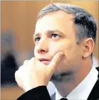  ?? PICTURE: REUTERS ?? FINAL HURDLE: Oscar Pistorius, under house arrest and on bail of R10 000, awaits his fate.