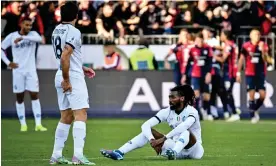  ?? Luigi Canu/IPA Sport/Shuttersto­ck ?? Napoli’s miserable title defence continued with a 1-1 draw against Cagliari. Photograph: