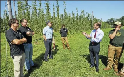  ?? BEN LAMBERT — HEARST CONNECTICU­T MEDIA ?? U.S. Sen. Richard Blumenthal visited Pioneer Hops in Morris Wednesday to speak with local hops farmers and beer brewers.
