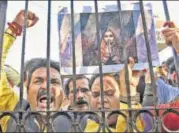  ?? PTI PHOTO ?? Karni Sena activists demonstrat­e against the planned January 25 release of Padmaavat in Bhopal on Monday.