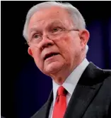  ?? ARCHIVO ?? El fiscal Jeff Sessions fue obligado por el presidente Trump a renunciar.