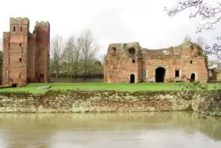  ??  ?? Right: The gatehouse and west tower of Kirby Muxloe Castle, never finished