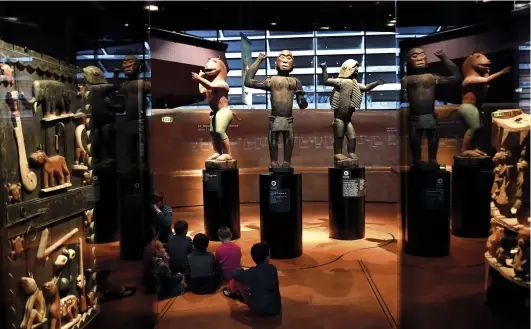  ??  ?? 3. The statues of (from left to right) King Glele, King Ghezo and King Béhanzin of Dahomey in the Musée du Quai Branly, Paris, which are among 26 objects to be restituted to the Republic of Benin