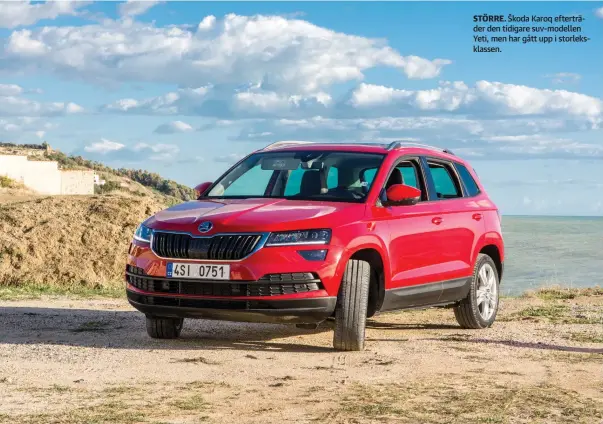  ??  ?? STÖRRE. Škoda Karoq efterträde­r den tidigare suv-modellen Yeti, men har gått upp i storlekskl­assen.