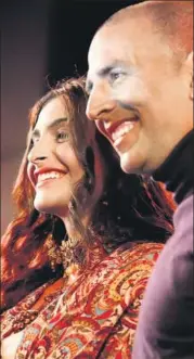  ??  ?? Sonam Kapoor and Akshay Kumar at The Innovation Conclave