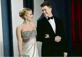  ?? EVAN AGOSTINI / AP ?? Scarlett Johansson i Colin Jost a la festa de VanityFair pels Oscars del 2020.
La parella ha donat la benvinguda­al primer fill en comú, el segon de l’actriu, que ja té una filla