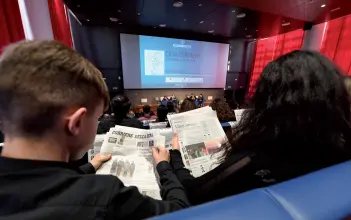  ??  ?? Il pubblico Gli studenti del Polo Tecnologic­o tra il pubblico dell’Aula Magna