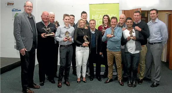  ?? REXINE HAWES ?? Winners from the Matamata Racing Club annual awards, where Derby winner Gingernuts was the shining star.