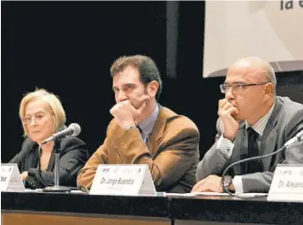  ??  ?? El foro Encuestas Electorale­s 2012, organizado por el IFE.