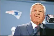  ?? THE NEW YORK TIMES ?? At the October meeting between owners and players, New England Patriots owner Robert Kraft spoke of the elephant in the room. “This kneeling,” he called it, referring to player protests.