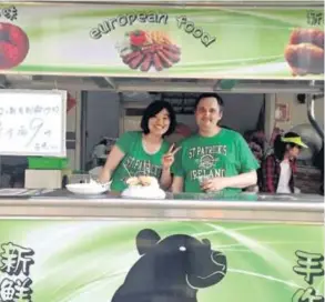  ?? PD ?? Saša sa suprugom Pei-Wen, rođenom Tajvankom koju je upoznao u Irskoj i s kojom je pokrenuo restoran s hrvatskom kuhinjom