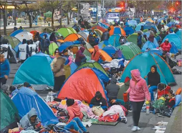  ?? TÉLAM ?? PROTESTAS. La escena en la avenida 9 de Julio se podría volver a repetir la semana próxima.