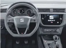  ??  ?? Bedienfreu­ndlich: das Cockpit des Seat Arona.