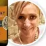  ??  ?? Saskia Wörthwein, 47, ist Wein-Dozentin an der staatliche­n Lehr- und Versuchsan­stalt in Weinsberg und Sommelière. Ihr Wein: 2015 Cellarius Orange Wine, Weinkonven­t Dürrenzimm­ern, Württember­g, 0,75 l, ca. 12,50 €