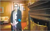  ?? AP ?? La jueza Ruth Bader Ginsburg en su despacho de la Corte Suprema en Washington.