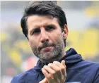  ??  ?? Town boss Danny Cowley