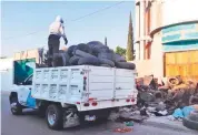  ?? Fotos: Alejandro Granados ?? En la ciudad se han realizado 16 jornadas masivas con la recolecció­n de cacharros./