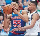  ?? BRANDON WADE/AP PHOTO ?? Knicks guard Jarrett Jack (55) battles Mavericks guard Dennis Smith Jr. (1) during the first half of Sunday’s game at Dallas. New York won 100-96.