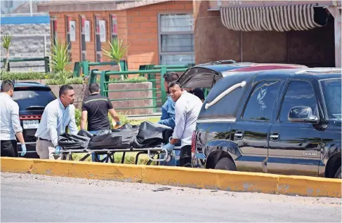 ??  ?? al momento del atentado falleciero­n un delincuent­e y el escolta Josué Adrián Hernández Torres