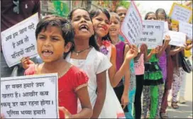  ??  ?? Girls take out a protest march against rising rape incidents.
HT FILE PHOTO