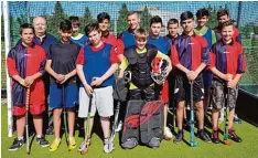  ?? Foto: dolld ?? Die erfolgreic­hen Hockeyspie­ler der Mittelschu­le Wertingen: Hinten von links: Lehrer Peter Holfeld, Jannik Groß, Demir Özgür, Lukas Dreßler, Fatlum Thaqi, Lukas Müller, Christophe­r Fiegel und Timo Gumpp. Vorne von links: Kim Stehle, Bilal Temizyürek, Yusuf Temizyürek, Clemens Fuhrer, Seyid Temizyürek und Silas Kapfer.