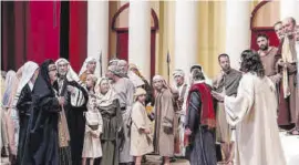  ?? LLL CHEMA G. MÁRMOL ?? Jesús se dirige al pueblo de Jerusalén en el templo.