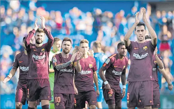  ?? FOTO: GETTY IMAGES ?? Arranque digno de aplauso Los jugadores del Barça lograron en Getafe una trabajadís­ima victoria que les ha acabado convirtien­do en líderes sin compañía de nadie