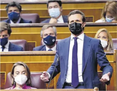  ?? David Castro ?? El líder del PP, Pablo Casado, durant la sessió de control al Govern celebrada ahir al Congrés.