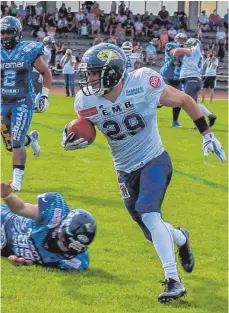  ?? FOTO: TIMO OTTO, BIBERACH BEAVERS ?? Die Beavers (r.) setzten mit ihrem Auswärtssi­eg ein beeindruck­endes Zeichen in der Regionalli­ga Südwest.