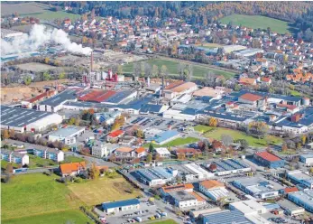 ?? ARCHIVFOTO: SCHULZ ?? 12 Millionen Euro werden derzeit am Pfleiderer-Standort Leutkirch investiert.