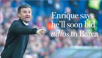  ?? JUAN MEDINA / REUTERS ?? Luis Enrique issues instructio­ns from the sideline during Barcelona’s La Liga victory at Atletico Madrid on Sunday.