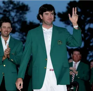  ??  ?? GRÖN JACKA. Bubba Watson tog segern i årets första Masters-turnering.